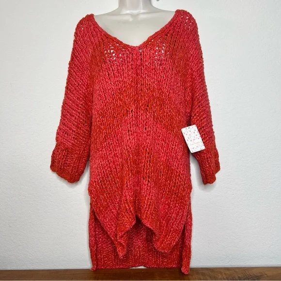 New Free People Women’s Sweater Georgia V-neck Tunic 2 Sleeve Size Small Red$148 - Picture 3 of 14